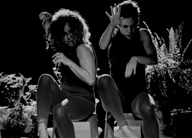 CIA CÊNICA NAU DE ÍCAROS: MULHER DO FIM DO MUNDO